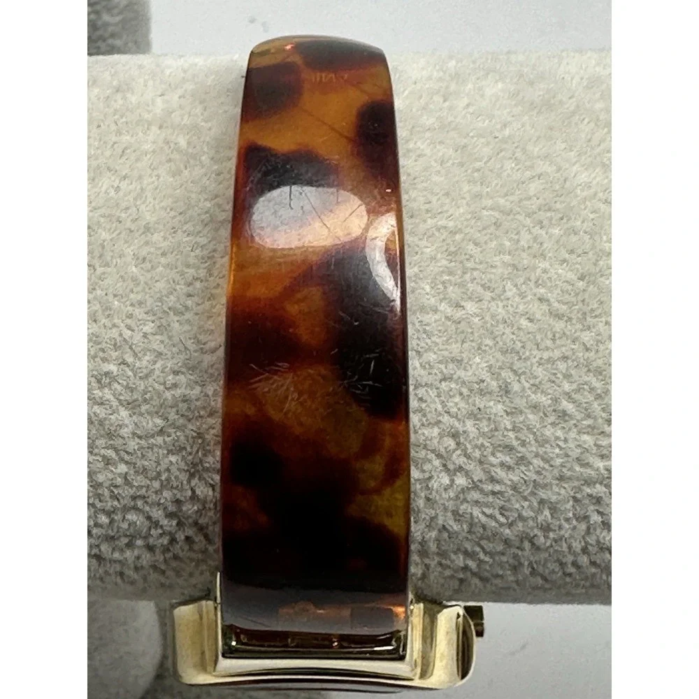 Avon Ladies Cuff Watch F3111441 New Battery 29MM‎ 6.25